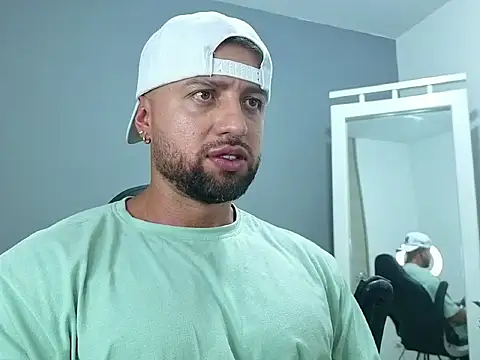 Snapshot of OwenMaximus814 chatting on March 12, 2026, 8:26 pm OwenMaximus814 online show from March 12, 2026, 8:26 pm