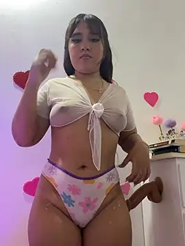 melyescobar online show from February 12, 2026, 4:07 am