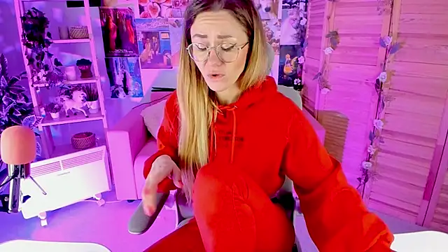 Snapshot of LadyIzabel chatting on January 30, 2025, 8:11 am LadyIzabel online show from January 30, 2025, 8:11 am