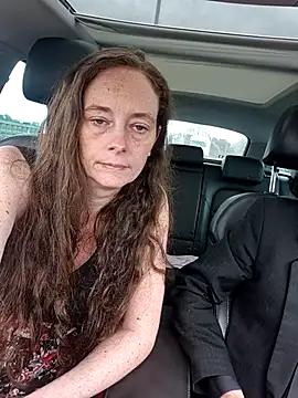 Leyla Lawless online show from April 4, 2026, 3:20 pm