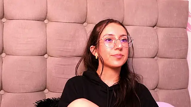 Snapshot of Sweet_Sammy_ chatting on October 22, 2025, 3:51 am Sweet Sammy online show from October 22, 2025, 3:51 am