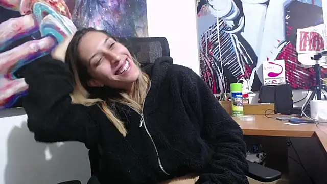 Snapshot of FULL_TENTATION_ chatting on October 19, 2025, 6:14 am FULL TENTATION  online show from October 19, 2025, 6:14 am