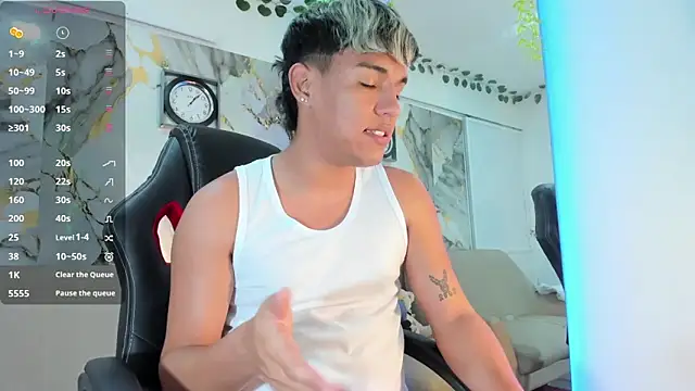 ryan carter08 online show from April 11, 2026, 3:55 am