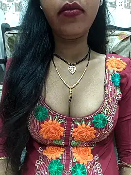 Snapshot of Sharmila-Singh chatting on October 13, 2025, 5:02 pm Sharmila-Singh online show from October 13, 2025, 5:02 pm