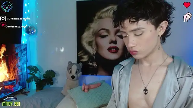 maxiy 001 online show from February 18, 2026, 8:54 am