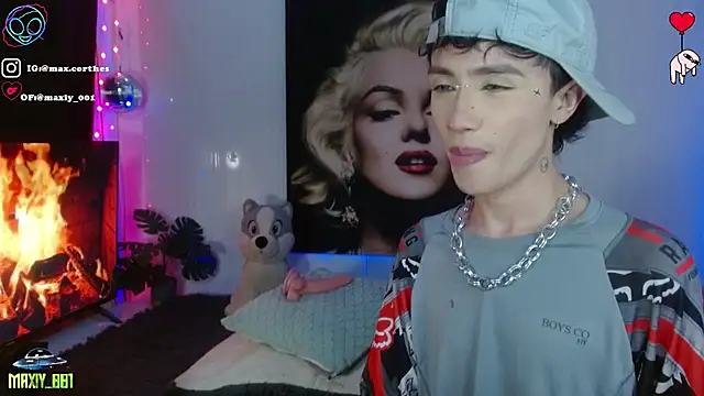 maxiy 001 online show from March 27, 2026, 4:29 am