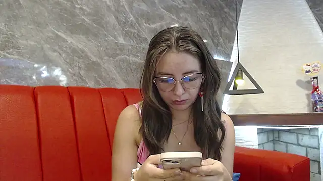  isaabellaa online show from March 8, 2025, 2:19 pm