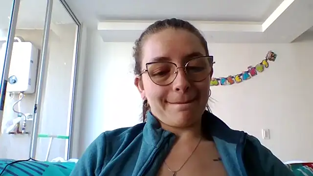  isaabellaa online show from March 4, 2026, 1:28 pm