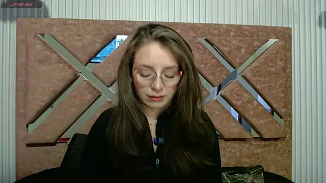  isaabellaa online show from June 19, 2026, 12:20 pm