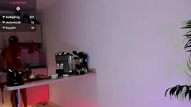 wendymoah online show from December 11, 2024, 11:00 pm