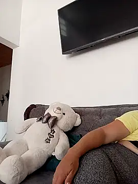 skayhot  online show from February 6, 2025, 4:58 pm