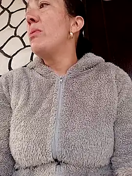 skayhot  online show from February 16, 2025, 11:49 am