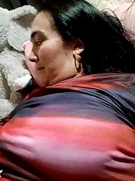 skayhot  online show from February 22, 2025, 4:40 pm