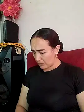 skayhot  online show from September 10, 2025, 3:01 pm