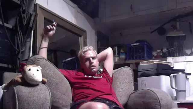 Snapshot of Dreagon79 chatting on May 21, 2026, 6:20 am Dreagon79 online show from May 21, 2026, 6:20 am