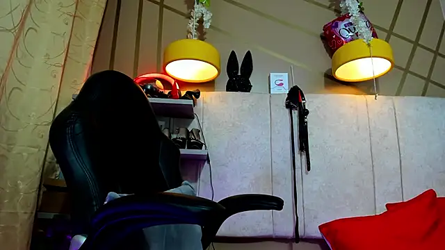 girl amada online show from February 28, 2025, 11:34 pm