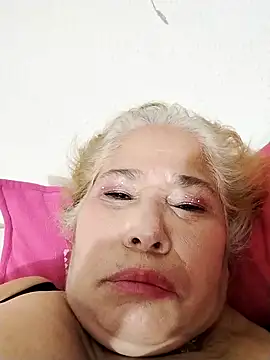 girl amada online show from September 29, 2025, 1:11 am