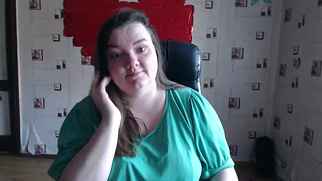 Snapshot of TasyaBigTTs chatting on March 22, 2025, 1:19 pm TasyaBigTTs online show from March 22, 2025, 1:19 pm