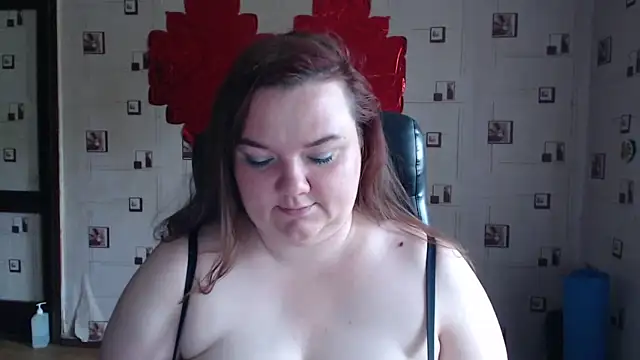 Snapshot of TasyaBigTTs chatting on September 20, 2025, 6:25 am TasyaBigTTs online show from September 20, 2025, 6:25 am