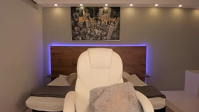 stefycherry online show from March 8, 2025, 9:29 pm