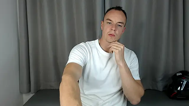 Snapshot of heilgarbest chatting on December 5, 2025, 12:14 pm heilgarbest online show from December 5, 2025, 12:14 pm