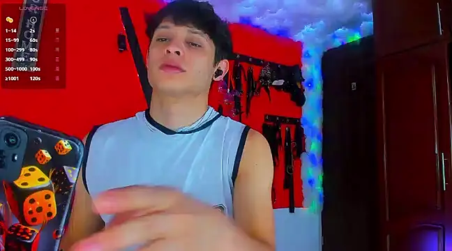 LilOwen  online show from March 13, 2025, 2:27 am