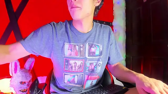 LilOwen  online show from February 14, 2026, 5:43 pm