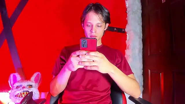 LilOwen  online show from March 8, 2026, 5:17 pm