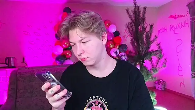 TheMikeSever online show from January 2, 2025, 5:50 pm