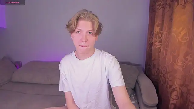 TheMikeSever online show from October 21, 2025, 12:33 am