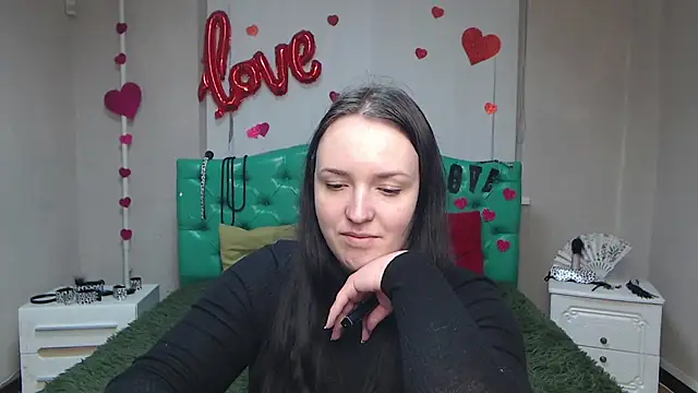 IsabelBlackberry online show from February 27, 2025, 9:11 am