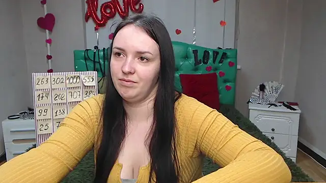 IsabelBlackberry online show from March 14, 2025, 9:14 am