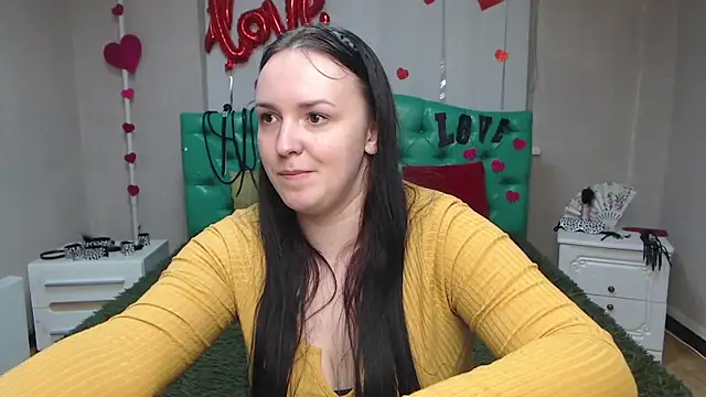 IsabelBlackberry online show from March 15, 2025, 9:09 am