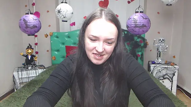 IsabelBlackberry online show from October 25, 2025, 5:04 am