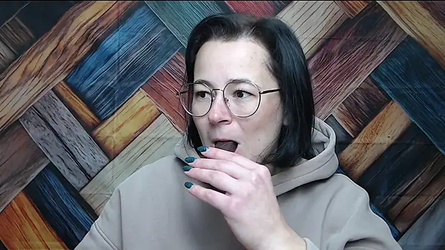 Snapshot of MarieSho chatting on January 16, 2026, 7:12 am MarieSho online show from January 16, 2026, 7:12 am