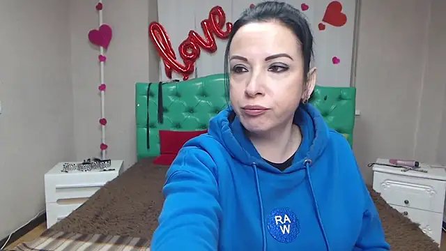 ElizabethSho online show from February 11, 2026, 8:25 pm