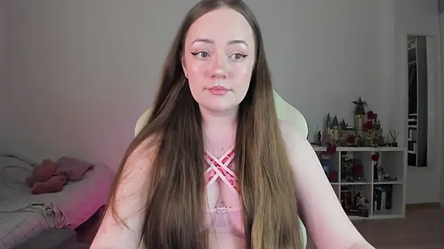 Snapshot of WalkingGirl chatting on February 14, 2026, 12:29 am WalkingGirl online show from February 14, 2026, 12:29 am