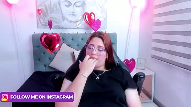 Camiila Osorio online show from February 13, 2025, 6:30 am