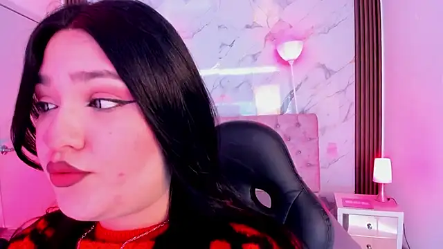 Camiila Osorio online show from March 19, 2026, 7:29 pm