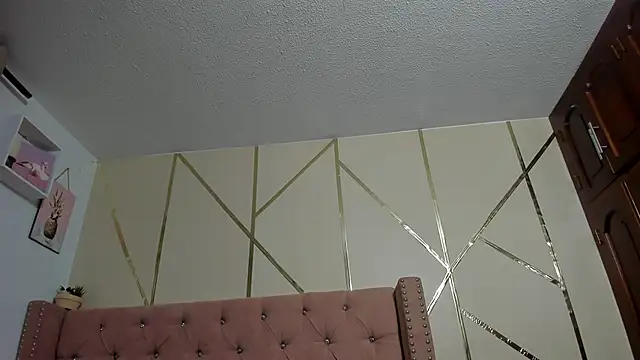 foxxxmegan online show from February 7, 2025, 3:23 am