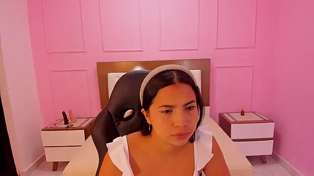 TATIGOLD2 online show from December 16, 2025, 10:37 pm