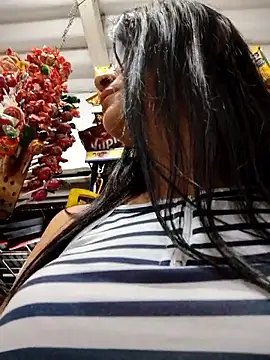 Linda Lars online show from April 4, 2026, 2:21 am