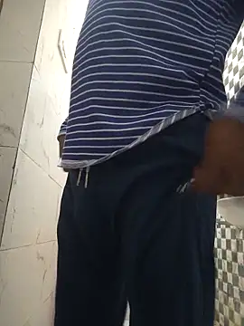 Shubuu  x online show from February 18, 2026, 10:55 am