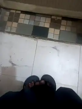 Shubuu  x online show from March 9, 2026, 10:03 pm