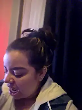 MiahJoness online show from October 12, 2025, 5:50 am