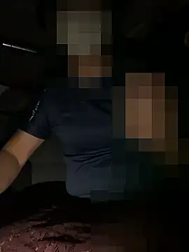 akirannn00 online show from December 3, 2025, 12:03 pm