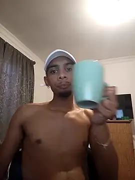 Snapshot of 29YOURZ_28_ chatting on December 12, 2024, 4:37 am 29YOURZ 28  online show from December 12, 2024, 4:37 am