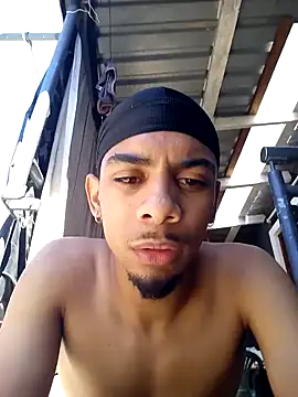 Snapshot of 29YOURZ_28_ chatting on December 14, 2024, 8:45 am 29YOURZ 28  online show from December 14, 2024, 8:45 am