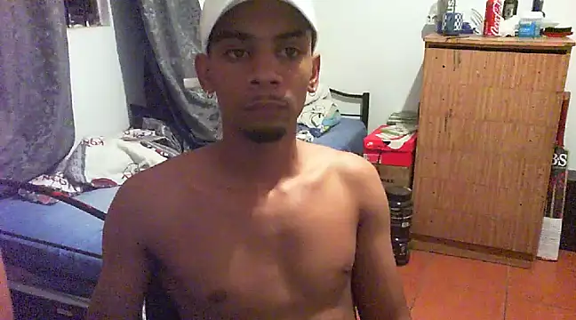 Snapshot of 29YOURZ_28_ chatting on February 10, 2025, 7:07 pm 29YOURZ 28  online show from February 10, 2025, 7:07 pm