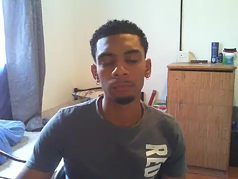Snapshot of 29YOURZ_28_ chatting on February 19, 2025, 12:11 pm 29YOURZ 28  online show from February 19, 2025, 12:11 pm